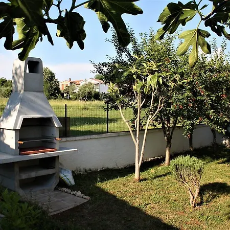 Holiday Home Magnolia Tar-Vabriga