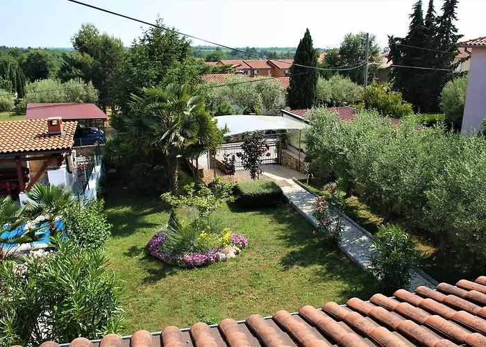 Holiday Home Magnolia Tar-Vabriga