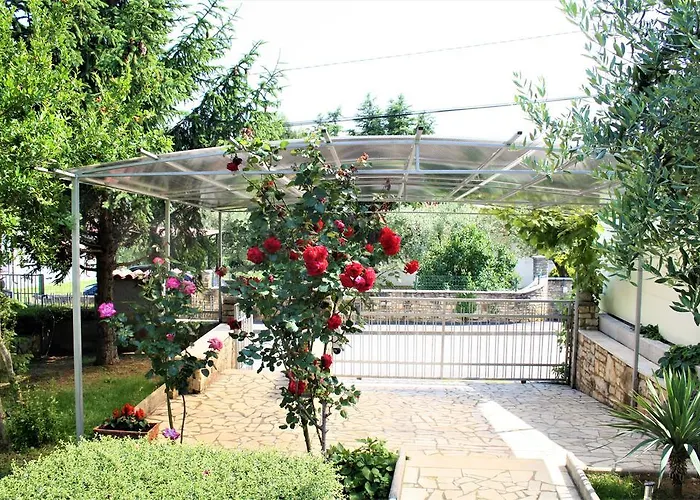 Holiday Home Magnolia Tar-Vabriga